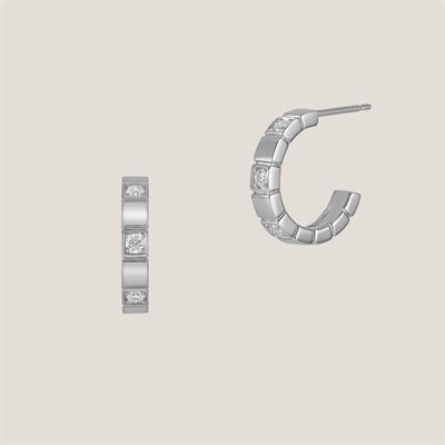 プラチナ ピアス