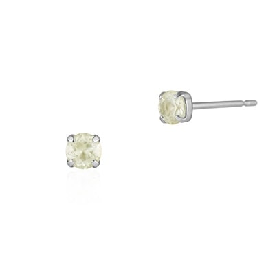 プラチナ ピアス