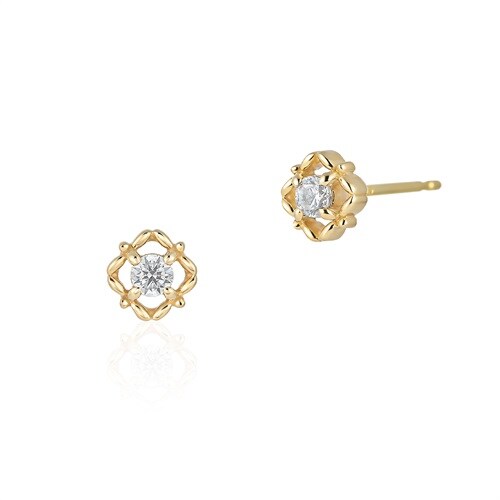 K7イエローゴールド ピアス