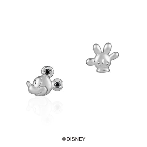 プラチナ ピアス