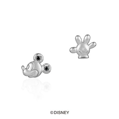 プラチナ ピアス