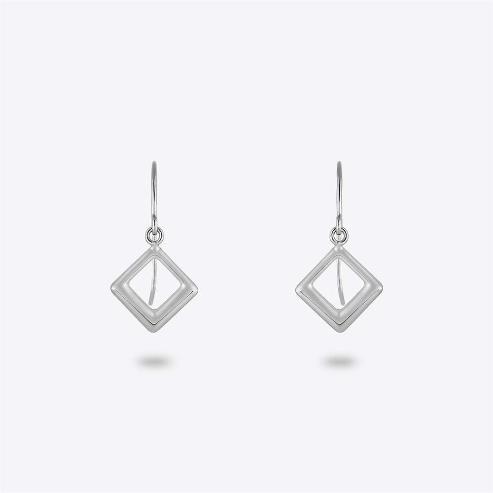 プラチナ ピアス