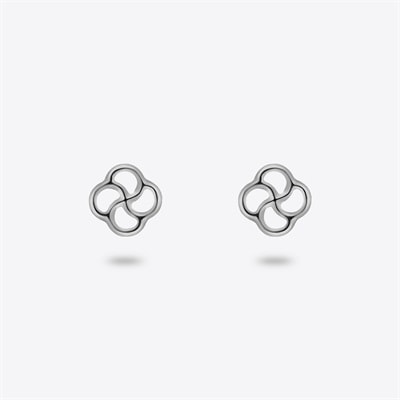 プラチナ ピアス