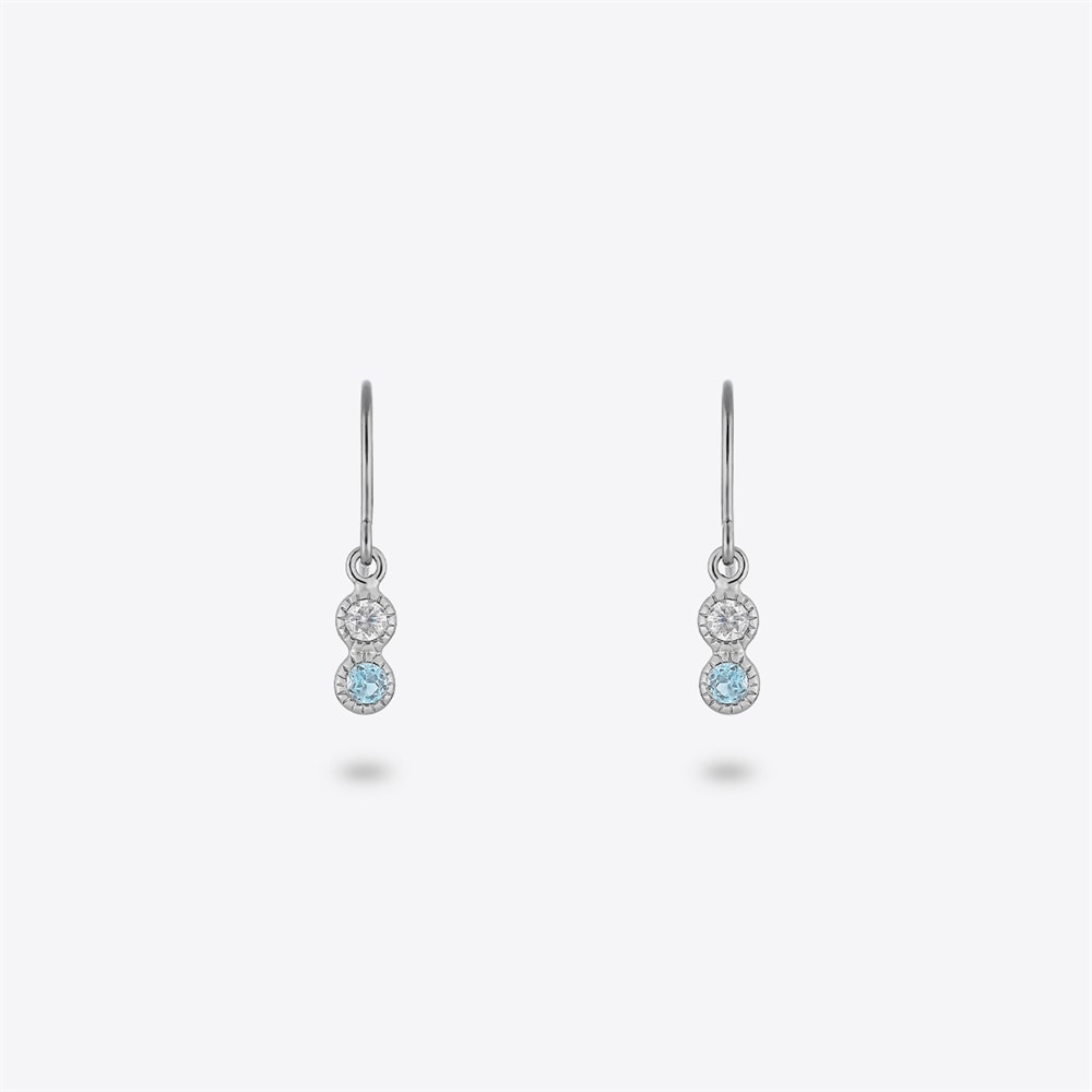 プラチナ ピアス