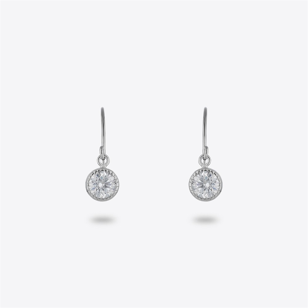 プラチナ ピアス
