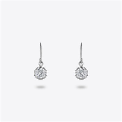 プラチナ ピアス
