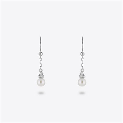 プラチナ ピアス