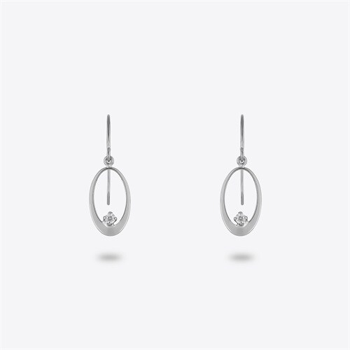 プラチナ ピアス