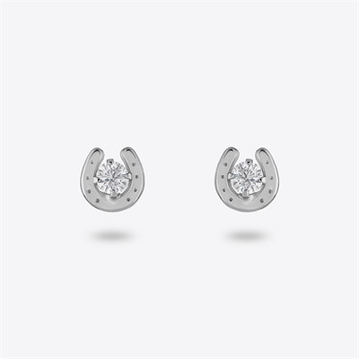 プラチナ ピアス