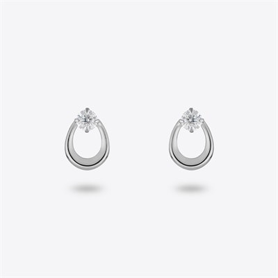 プラチナ ピアス